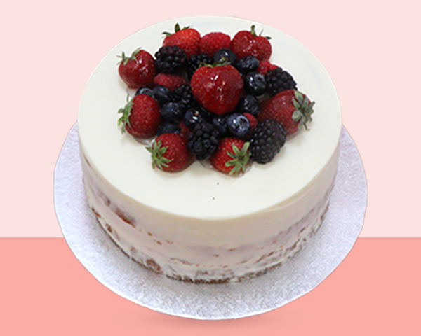 Frosty White Delicacy Cake